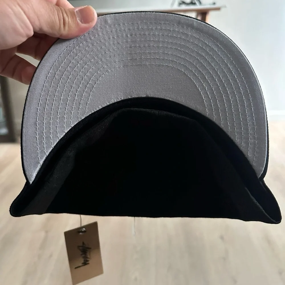 Stussy Black LA Cap 7 1/4 - Picture 2 of 2